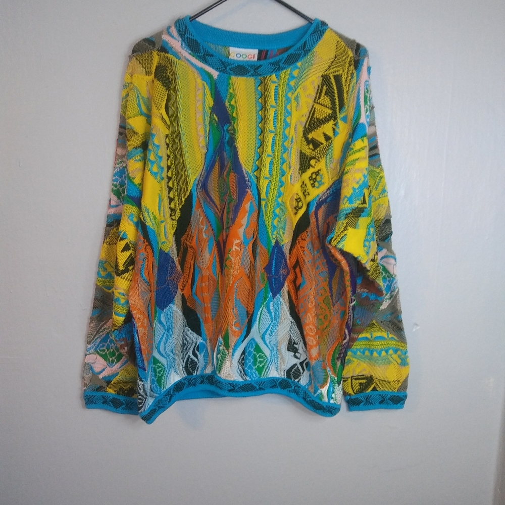Coogi Sweater size large